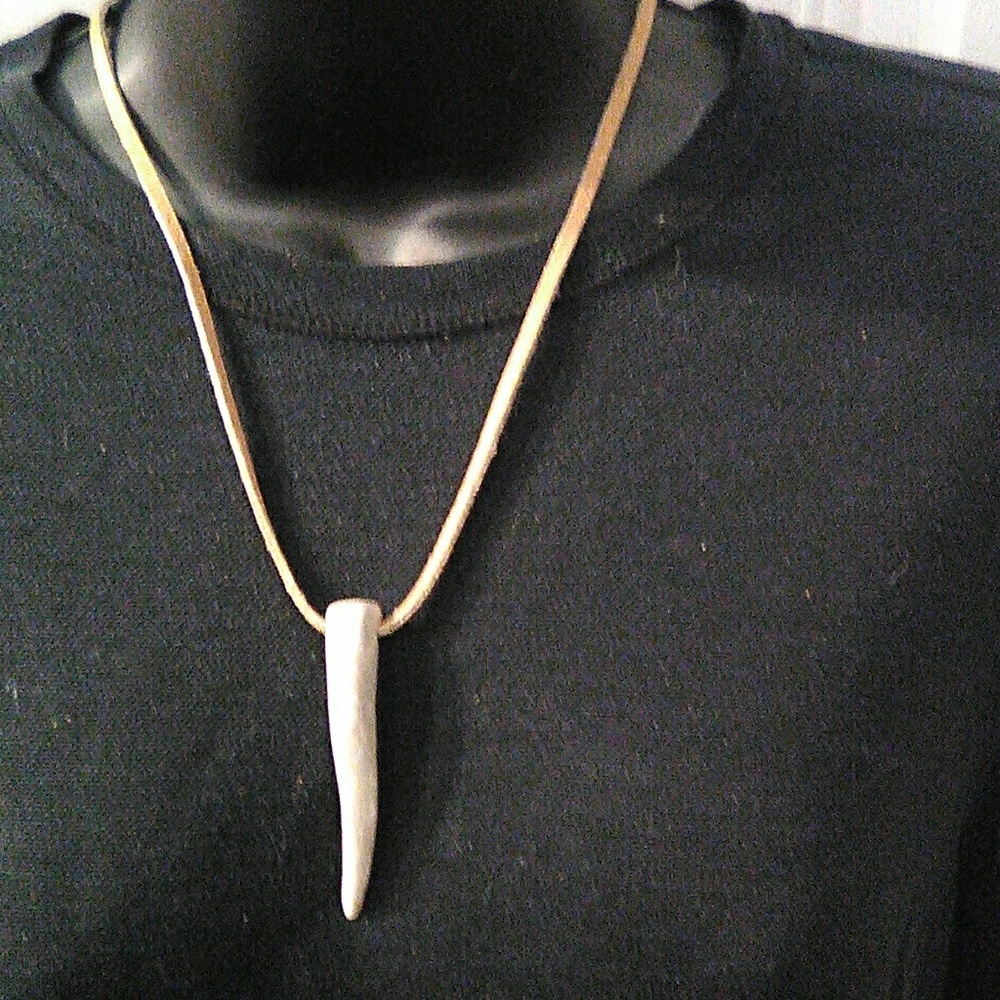 New authentic deer necklace